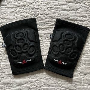 Triple 8 Covert Elbow Pads, Black Size Small